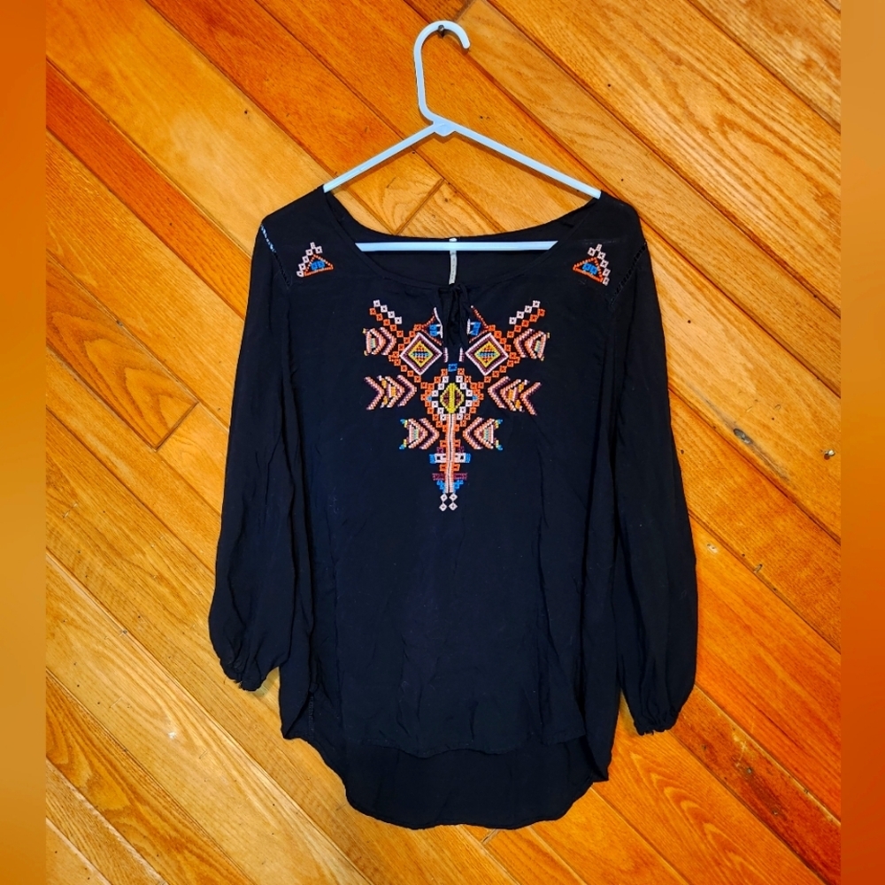 Nine 1 eight medium black boho blouse